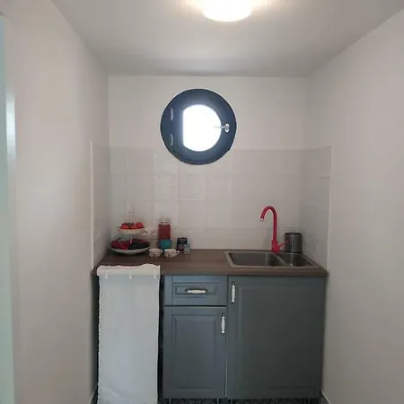 Hovirag Apartman Apartment Balatonalmadi